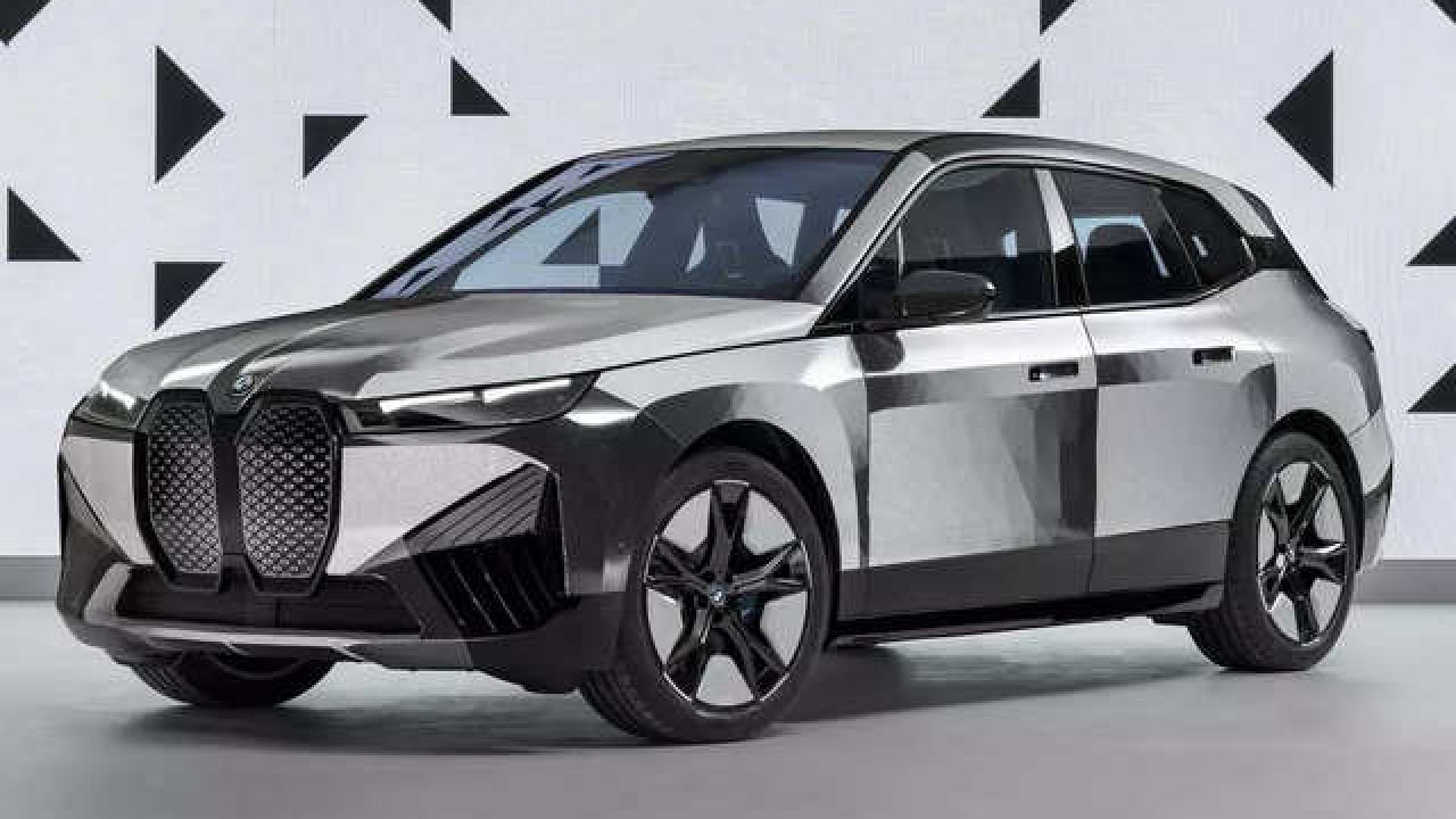 خودروی جذاب BMW ix Flow مجهز به فناوری تغییر رنگ بدنه !
